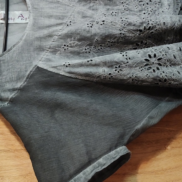 Pretty Angel Graphite Linen Blend Layered Top Eyelet Shabby Chic Lagenlook Sz XL - Picture 5 of 10